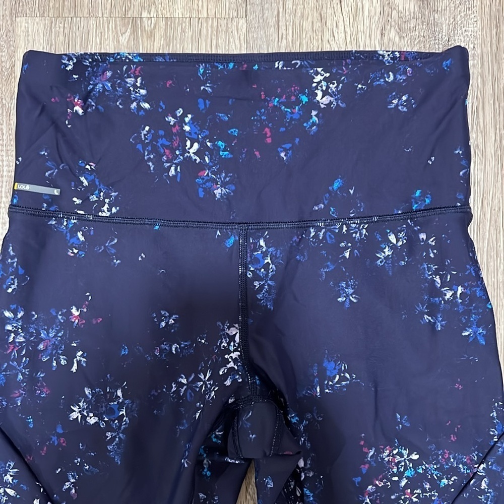 Lole Capri Leggings​​​​ - Picture 2 of 14